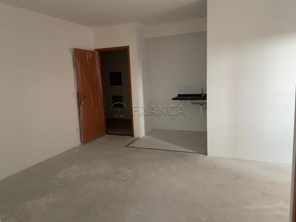 Excelente apartamento no Edifício Solar Oriente | 2 dormitórios ...