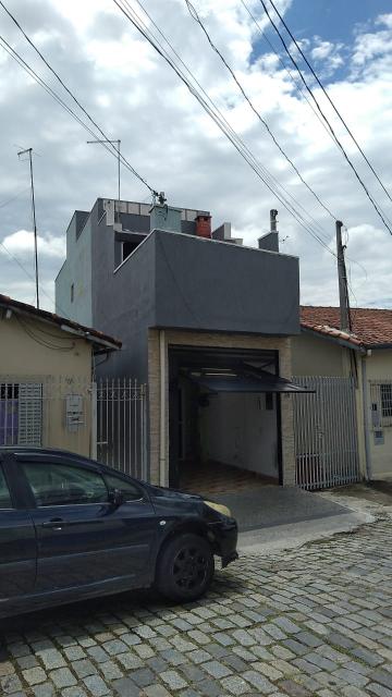 Alugar Casa / Sobrado em Jacareí. apenas R$ 260.000,00